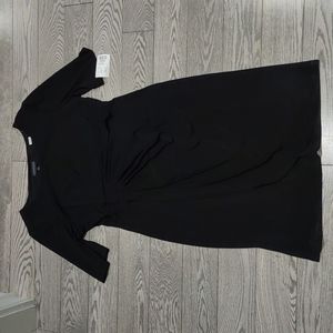 Beautiful black dress by connected apparel☘️